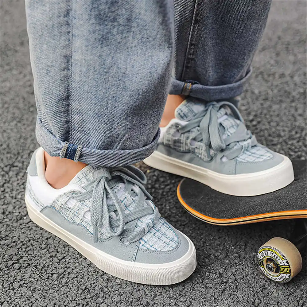 Chaussures d'école Hiphop avec - Travel Accessories Long Flight avis et prix